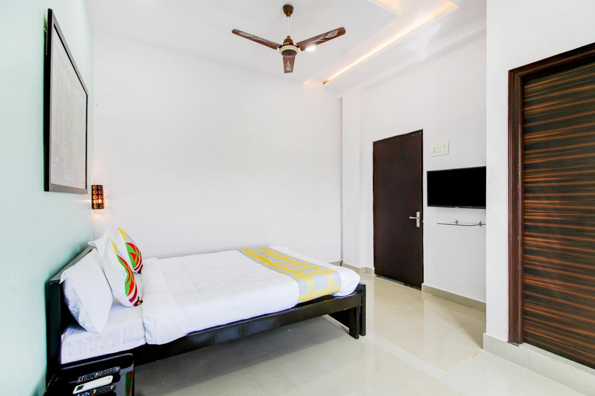 Hotel O Home Comfortable Stays, Near Aasam Gadh Current Office Sururnagar Zewnętrze zdjęcie